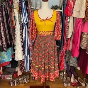 Vintage Floral Prairie Dress - Size Medium
